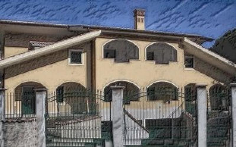 Vendesi Villa Bifamiliare a Grottaferrata via quattrucci