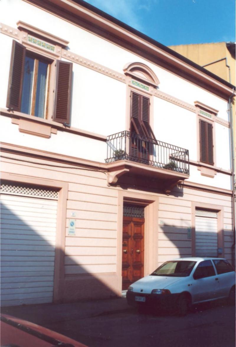 Vendesi Casa Indipendente a Piombino via cellini, 87