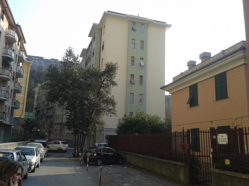 Affittasi Immobile a Genova via monte pertica 13
