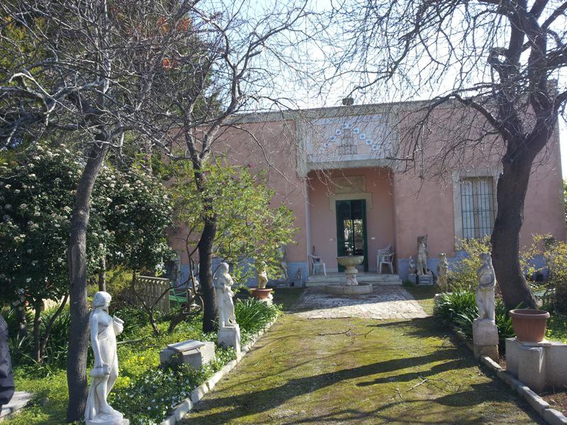 Vendesi Villa Singola Villino a Squinzano via cairoli