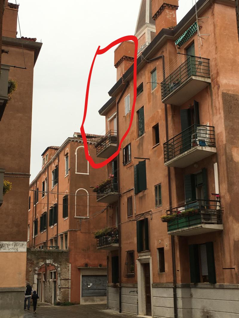 Vendesi Appartamento a Venezia castello 2752