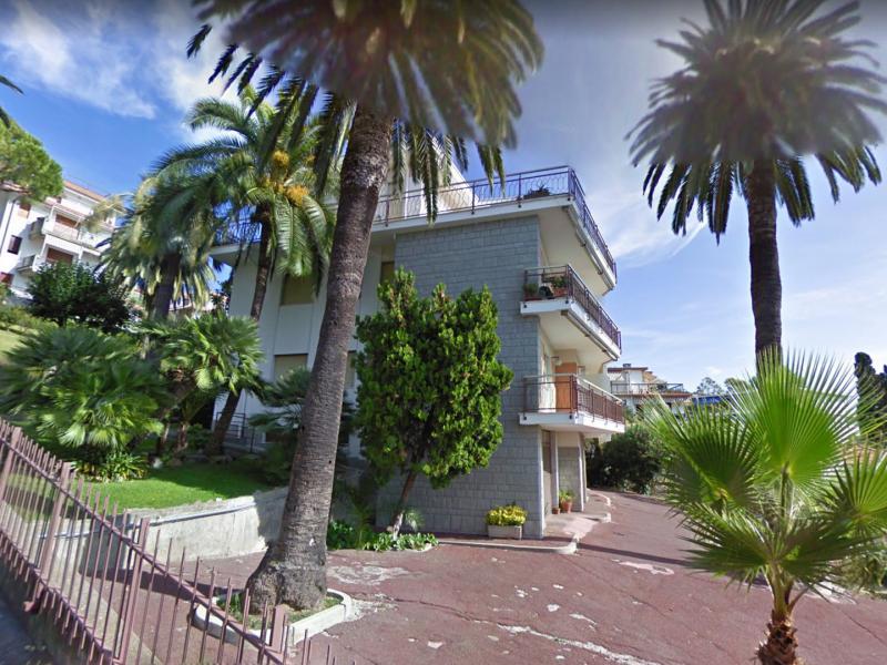 Vendesi Appartamento a Sanremo via salita poggio 19
