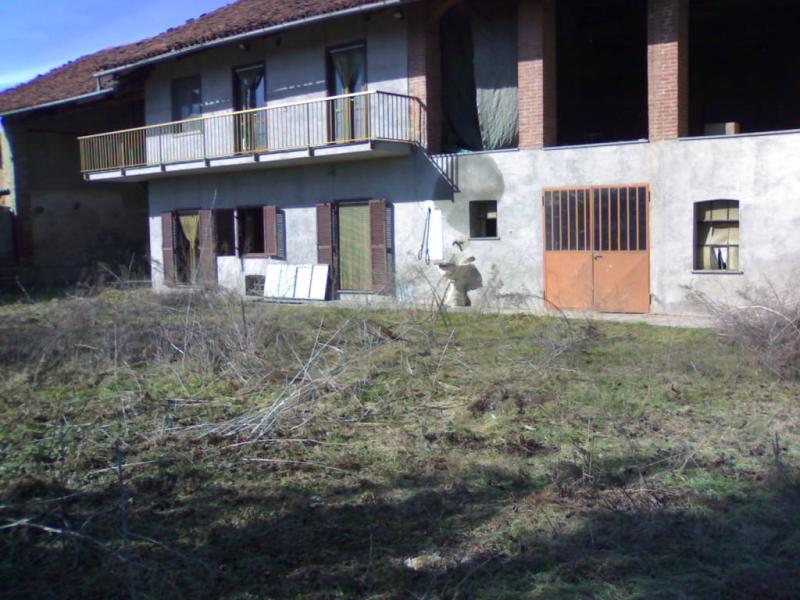 Vendesi Casa Indipendente a Villafranca Piemonte via breglio, 30