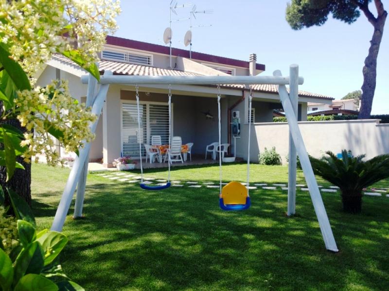 circeo - affitto casa vacanza mare, giardino esclusivo in zona tranquilla