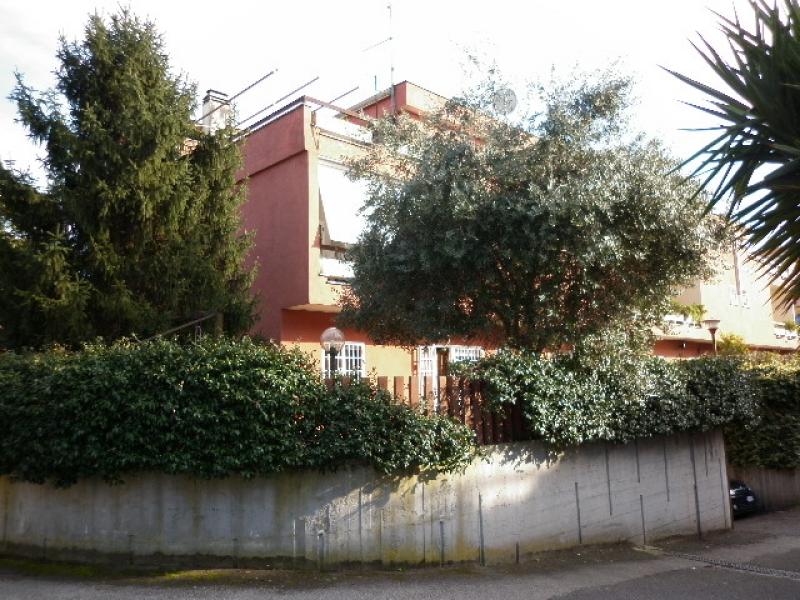 vendesi morena via del fontanile anagnino villetta a schiera