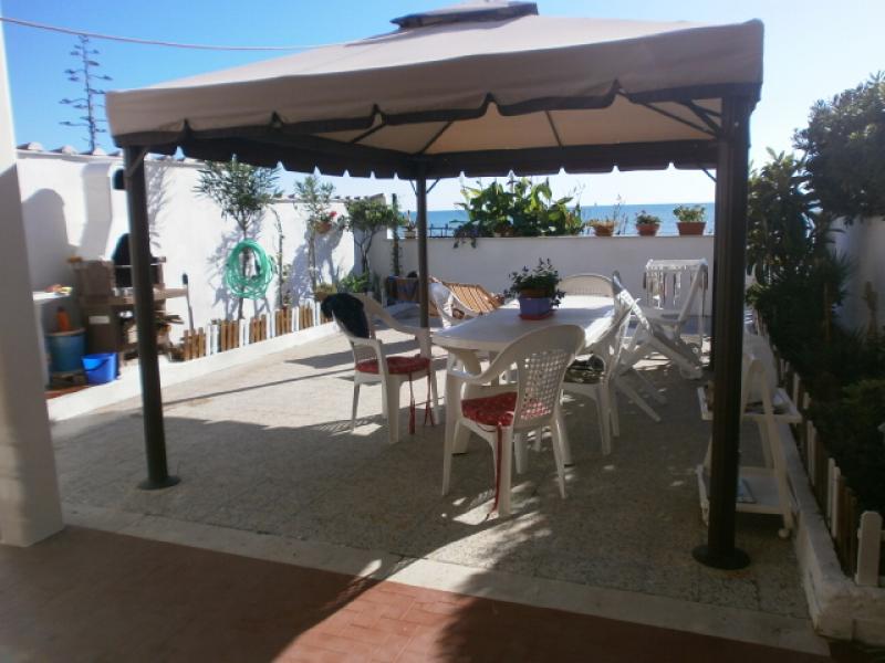 pomezia torvaianica l.m.sirene villino 2 liv. terrazzo sul mare