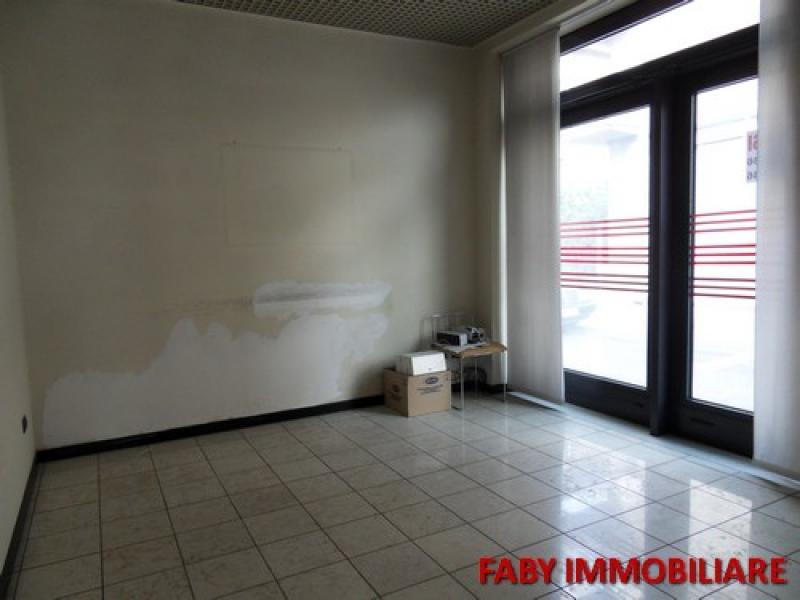 locale commerciale