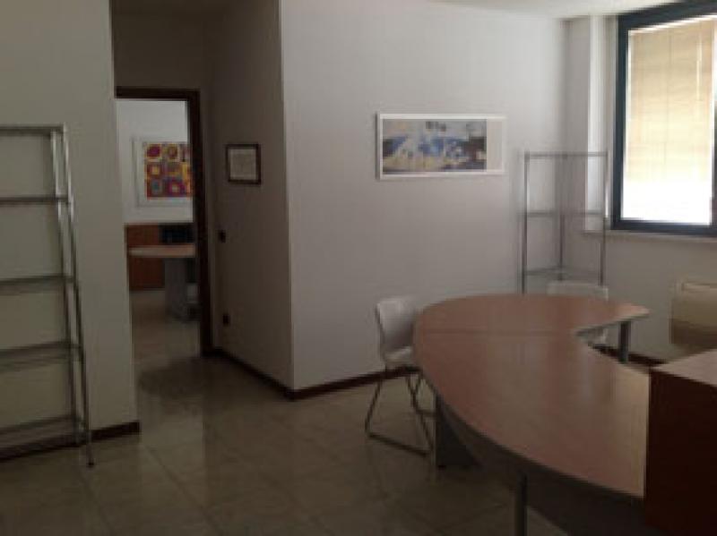 ufficio prestigioso e ammobiliato a s.bonifacio vr