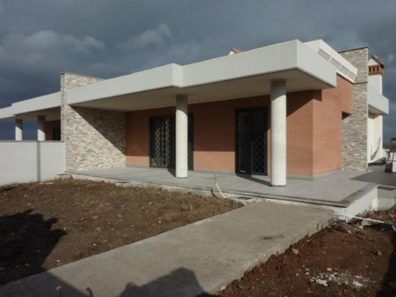 vendo bifamiliare tor vergata finiture di pregio tranquillissima
