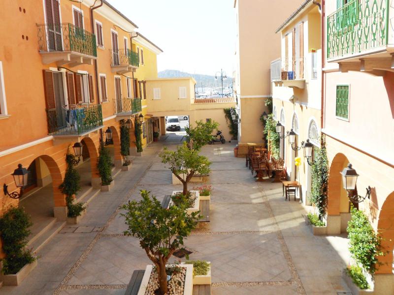 Vendesi Appartamento a La Maddalena via agostino millelire
