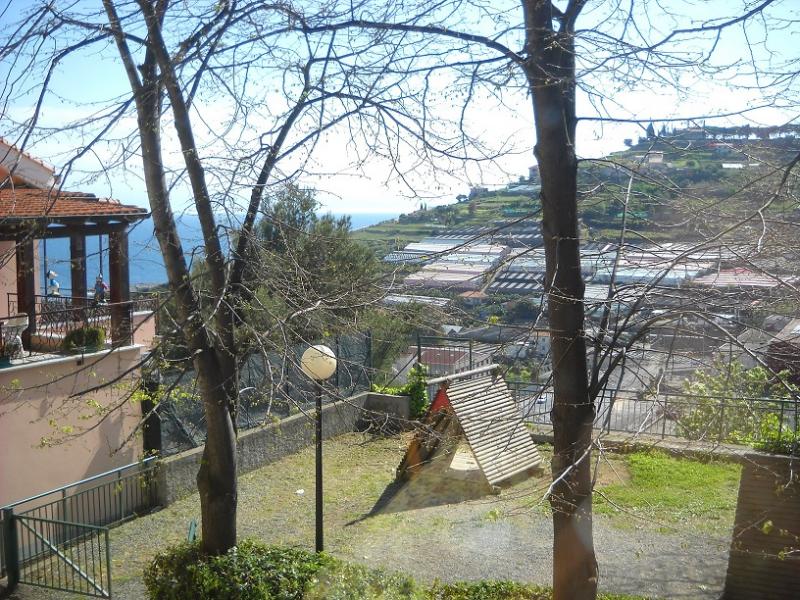 trilocale vista mare