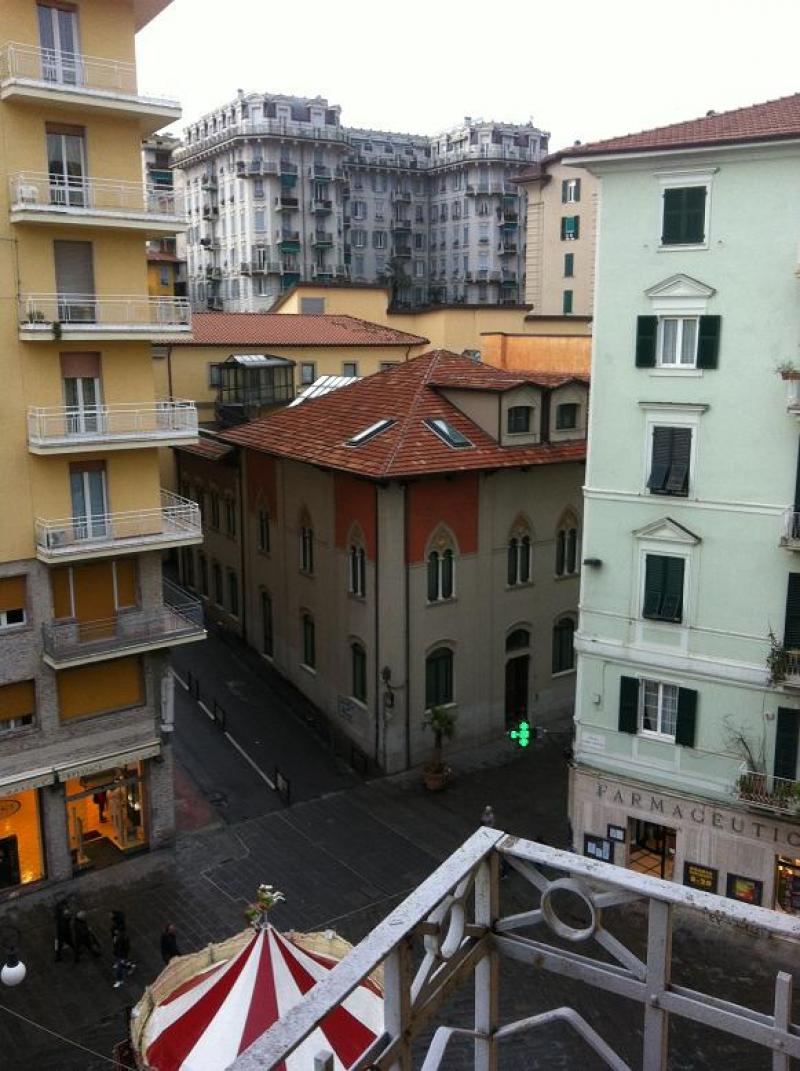 rif.415 centro storicospp.ultimo,vani 4,luminoso,balconi,ascensore