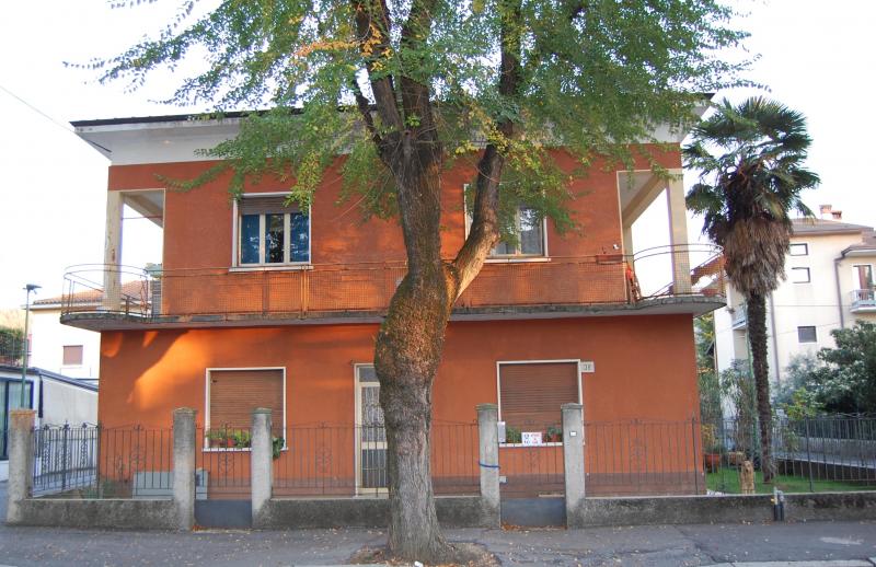Vendesi Casa Indipendente a Brescia via giuseppe verginella, 38