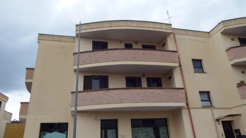 casarano: affitto attico in condominio signorile