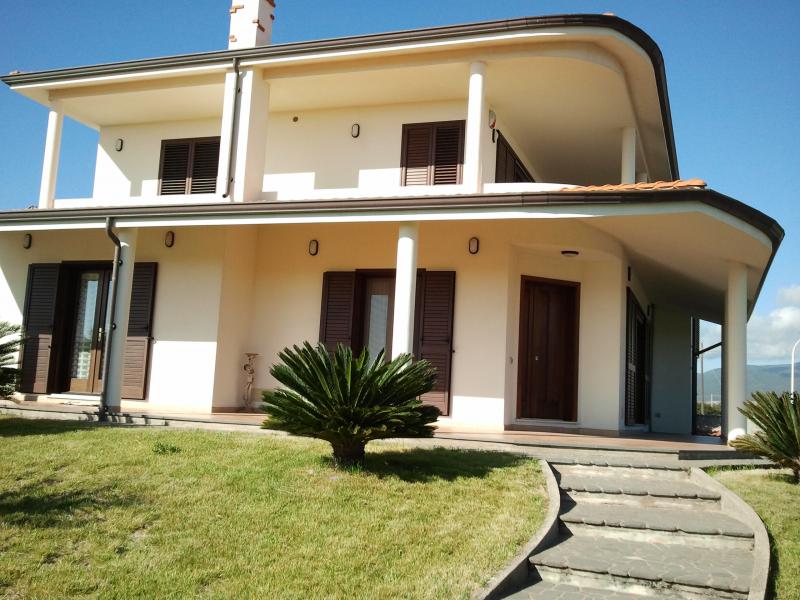 vendo villa bifamiliare in sardegna