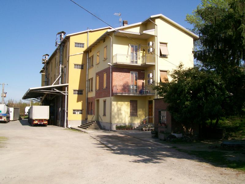 opificio in paese storico turistico