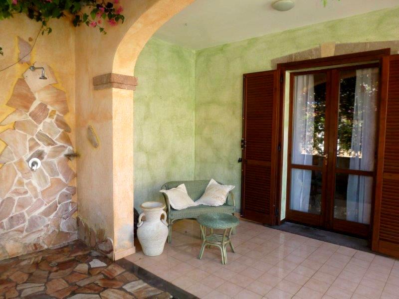 sardegna villasimius a due passi dal centro vendo porzione di villa
