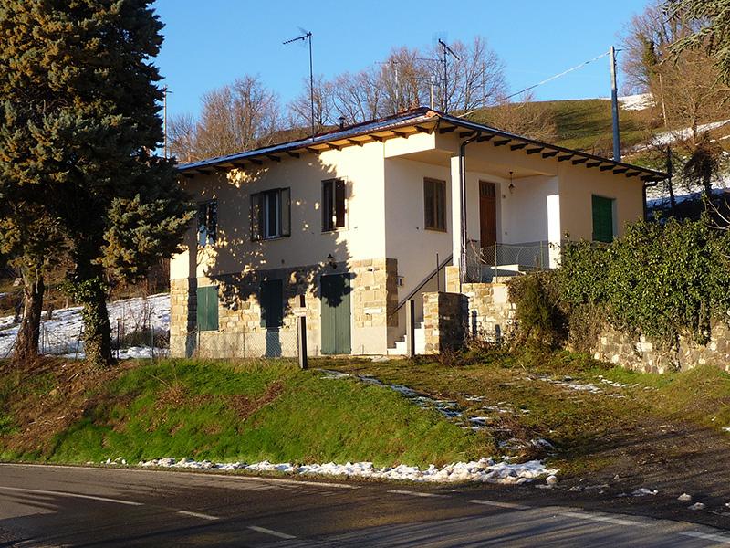 occasione vendita casa indipendente con due appartamenti