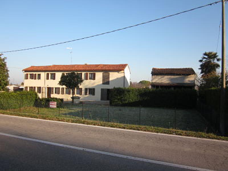 occasione vendo immobile con terreno agricolo