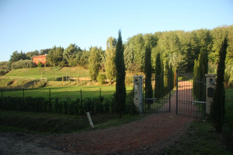 Vendesi Villa Singola Villino a Lari via di  pisinacchio 2