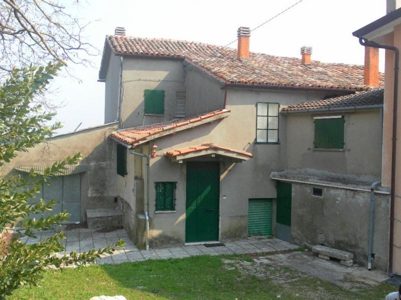 Vendesi Rustico Casale Corte a Monte Grimano Terme via savignano
