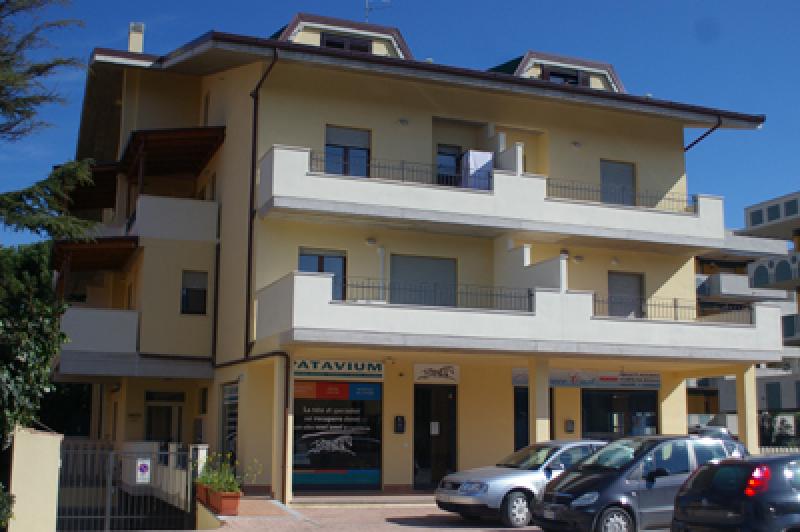 appartamento su due livelli silvi marina