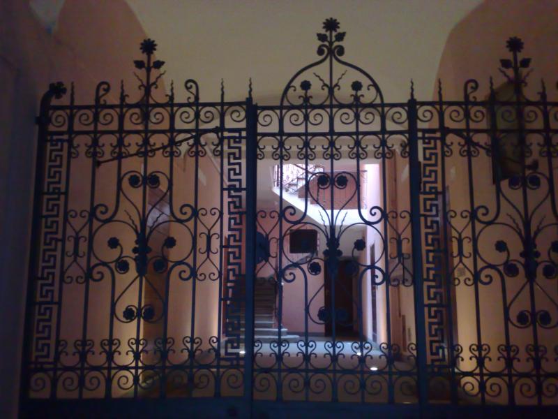 piacenza centro vendesi elegante appartamento in palazzo storico