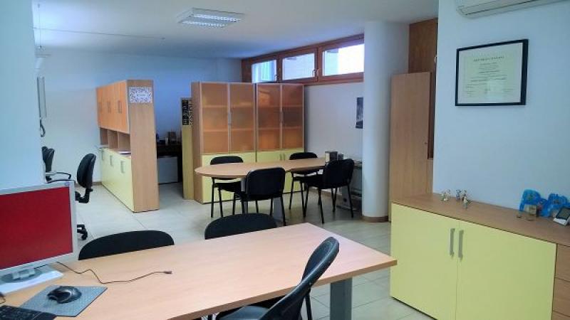 ufficiospace con ingresso indipendente