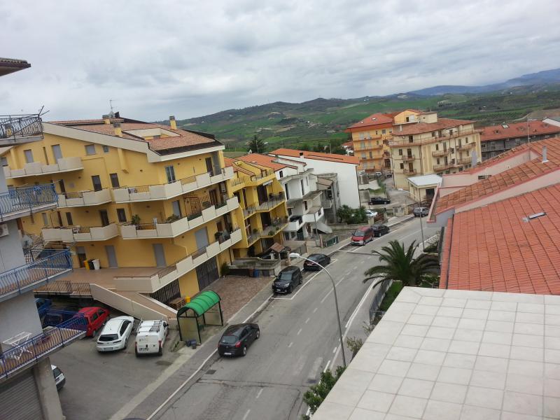 vendesi appartamento attico vista mare a montenero di bisaccia nuovo