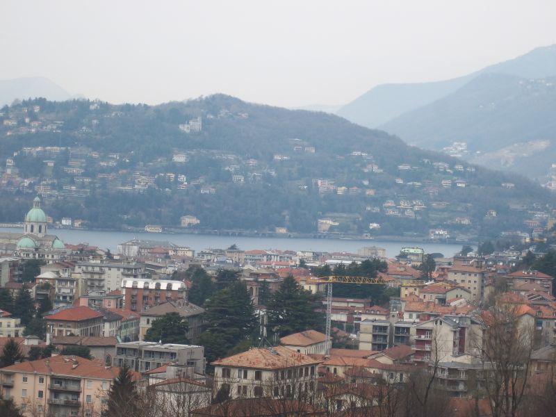 bilocale con terrazzo vista lago