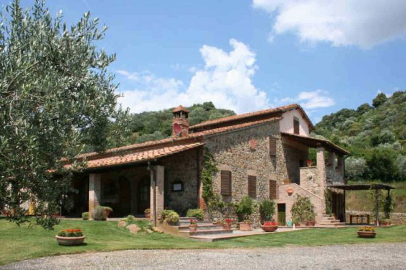 vendesi agriturismo in campagnatico 