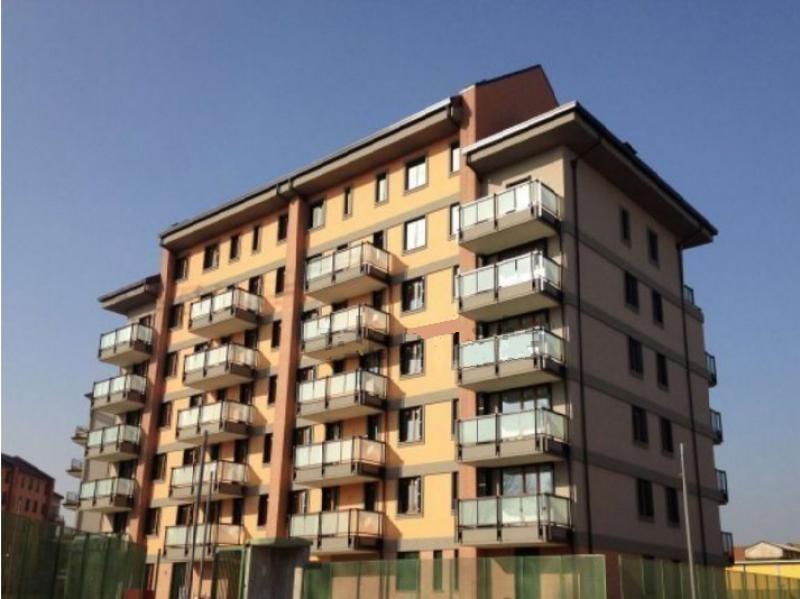 ampio appartamento 3 locali con box