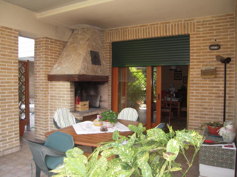 tricamere con giardino