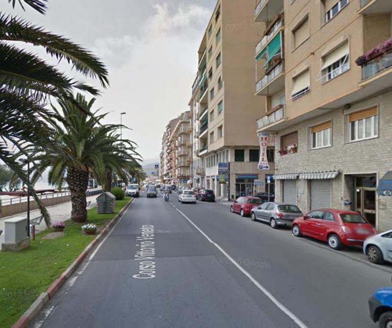 rif. 905 – savona – c.so vitt. veneto fronte mare