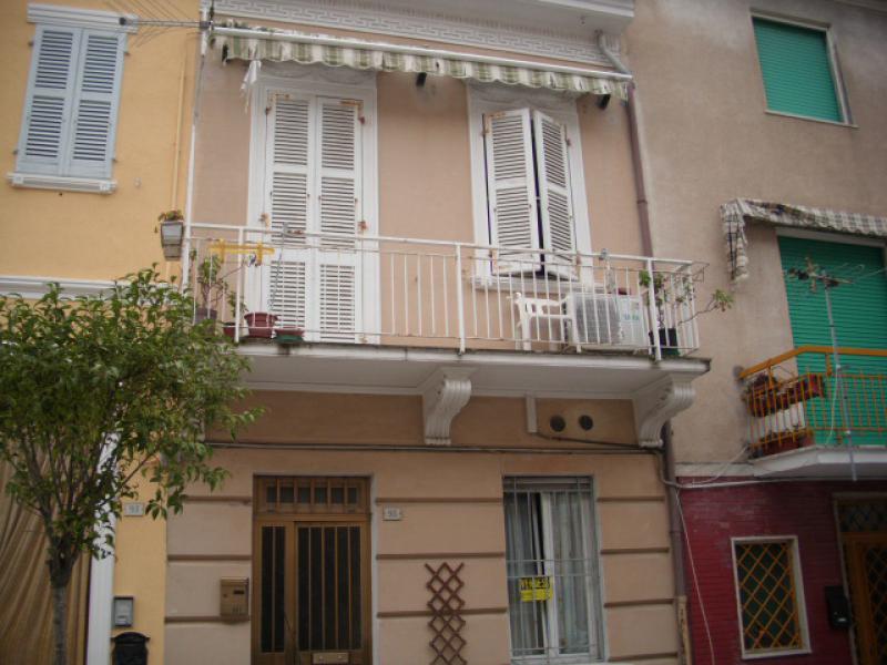 Vendesi Casa Indipendente a Porto Recanati via bramante 95