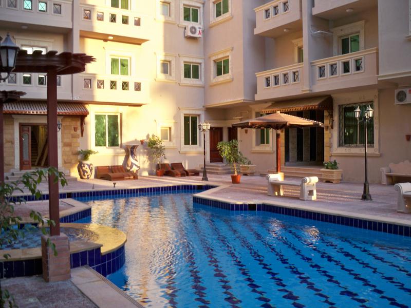 Hurghada Mar rosso a soli 500 mt dal mare ampio bilocale arredato con balcone