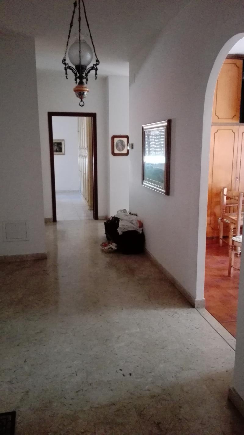 pressi p.zza xx settembre ampio appartamento
