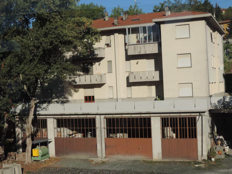 laboratorio ed ufficio a solignano pr
