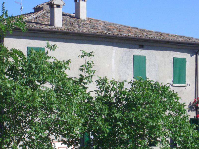 Vendesi Rustico Casale Corte a Monte Grimano Terme frazione di savignano montetassi, via palazzo1