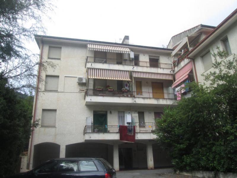 ortovero-bilocale con box no agenzia