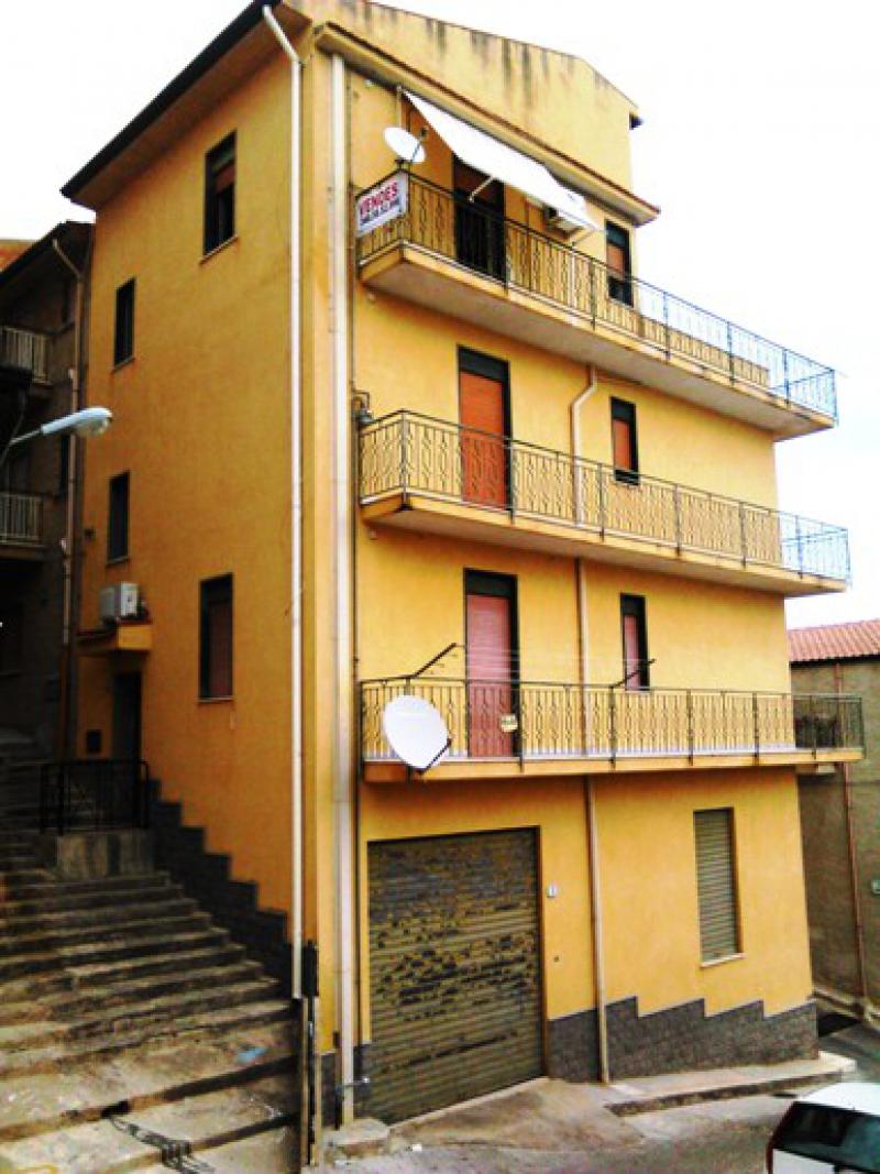 casa indipendente a campofelice di roccellapa