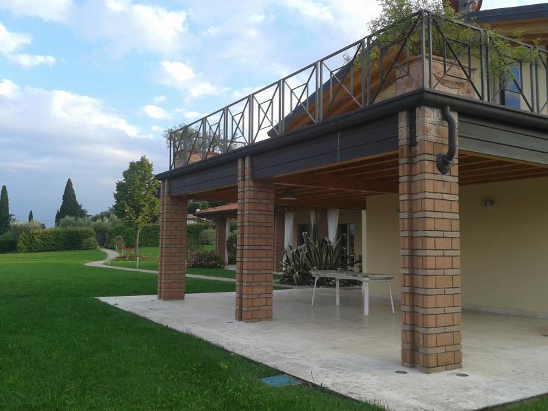 Vendesi Villa Singola Villino a Soiano del Lago via trevisago
