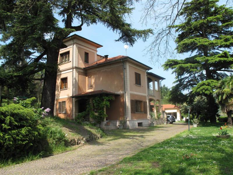 Vendesi Villa Singola Villino a Acqui Terme strada comunale della maggiora n.10