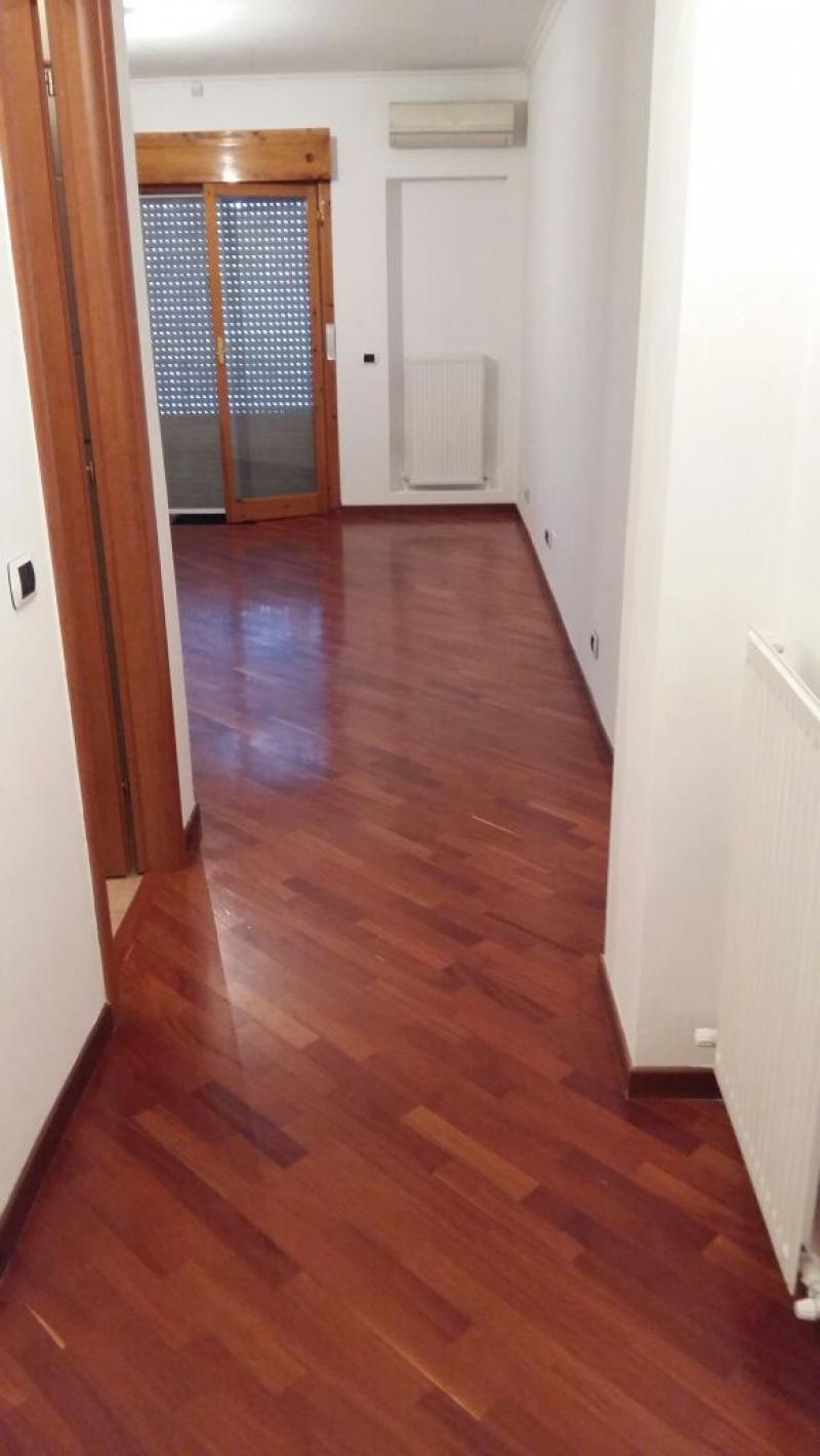 labaro via rubra