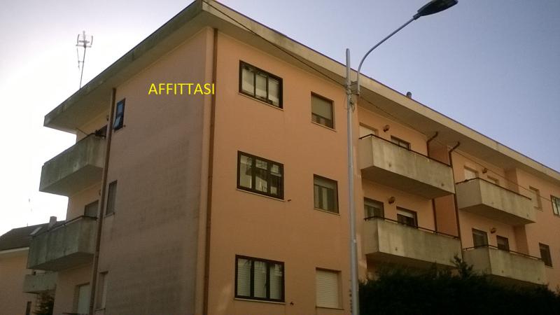 Affittasi Appartamento a Catanzaro via nicola lombardi, 4