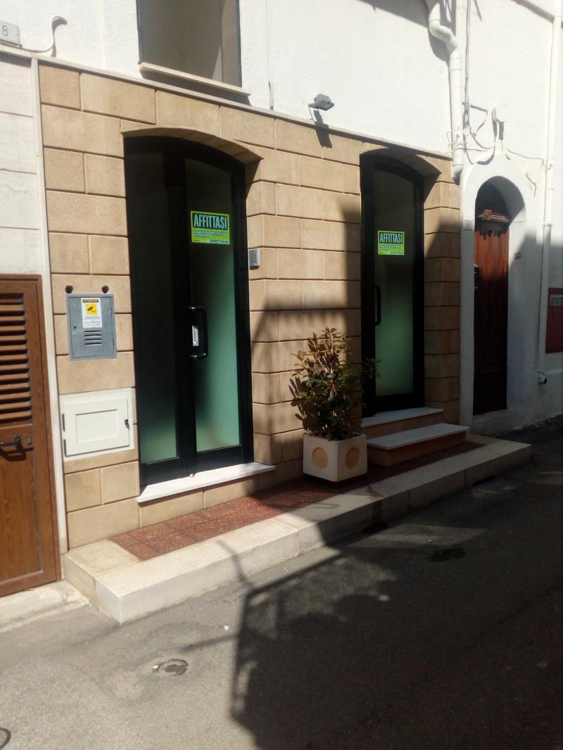 fitto ambulatorio a ginosa
