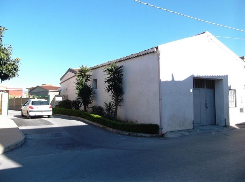 milazzo, san paolino, locale indipendente