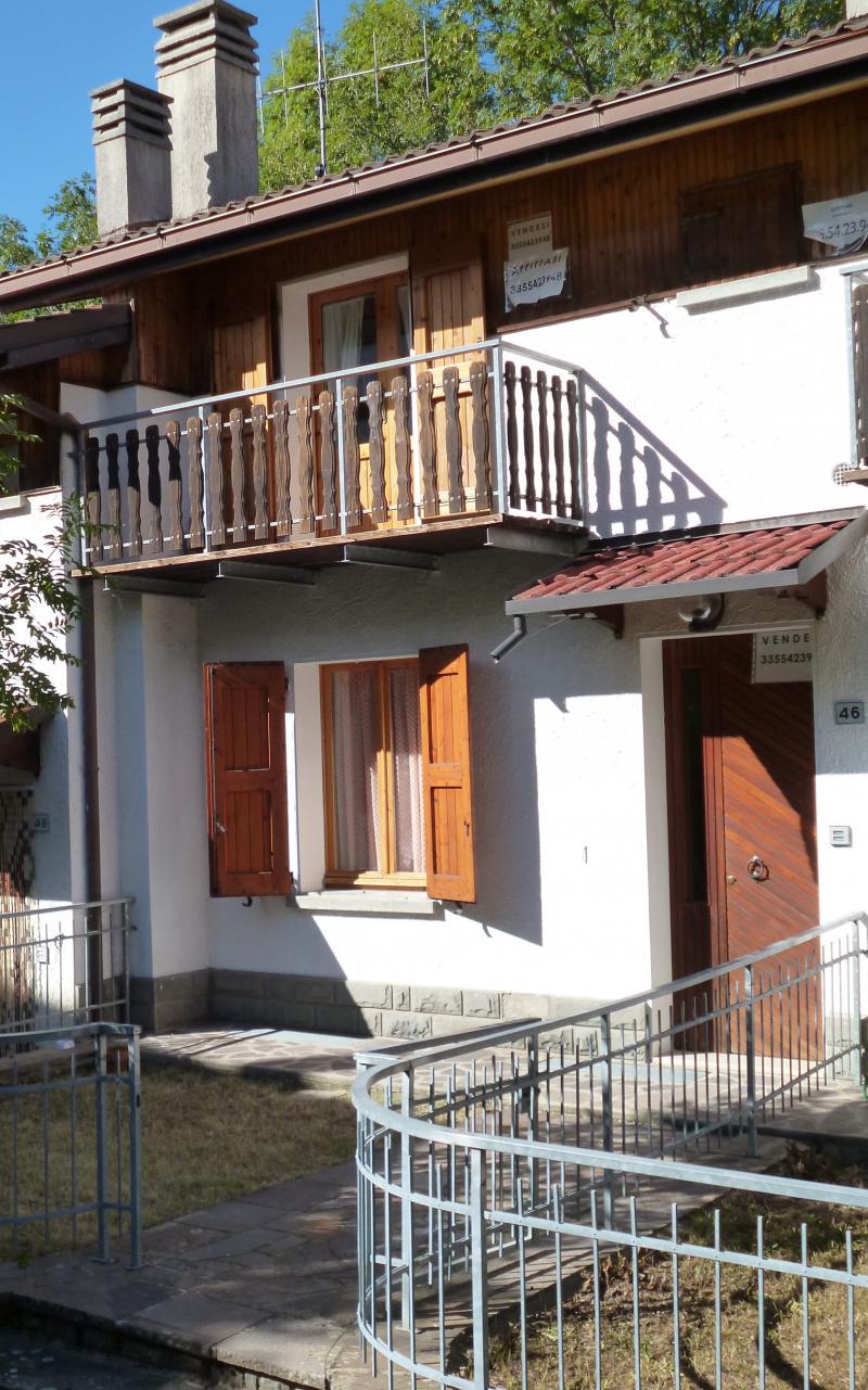 vidiciatico, vendesi due appartamenti facenti parte di una villetta a schiera