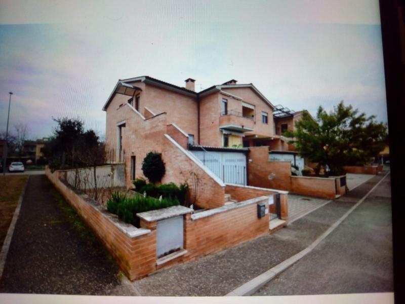 Vendesi Appartamento a Monteroni d'Arbia via luigi tenco 24/c