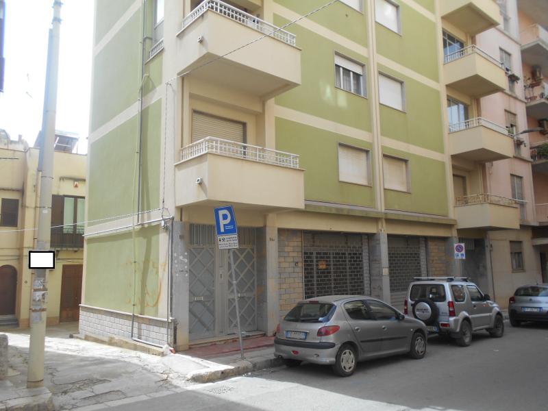 appartamento primo piano di ampia metratura in via mazzini a castelvetrano